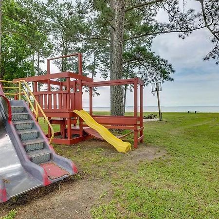 Vacation Home Lake Livingston! Onalaska Exterior photo